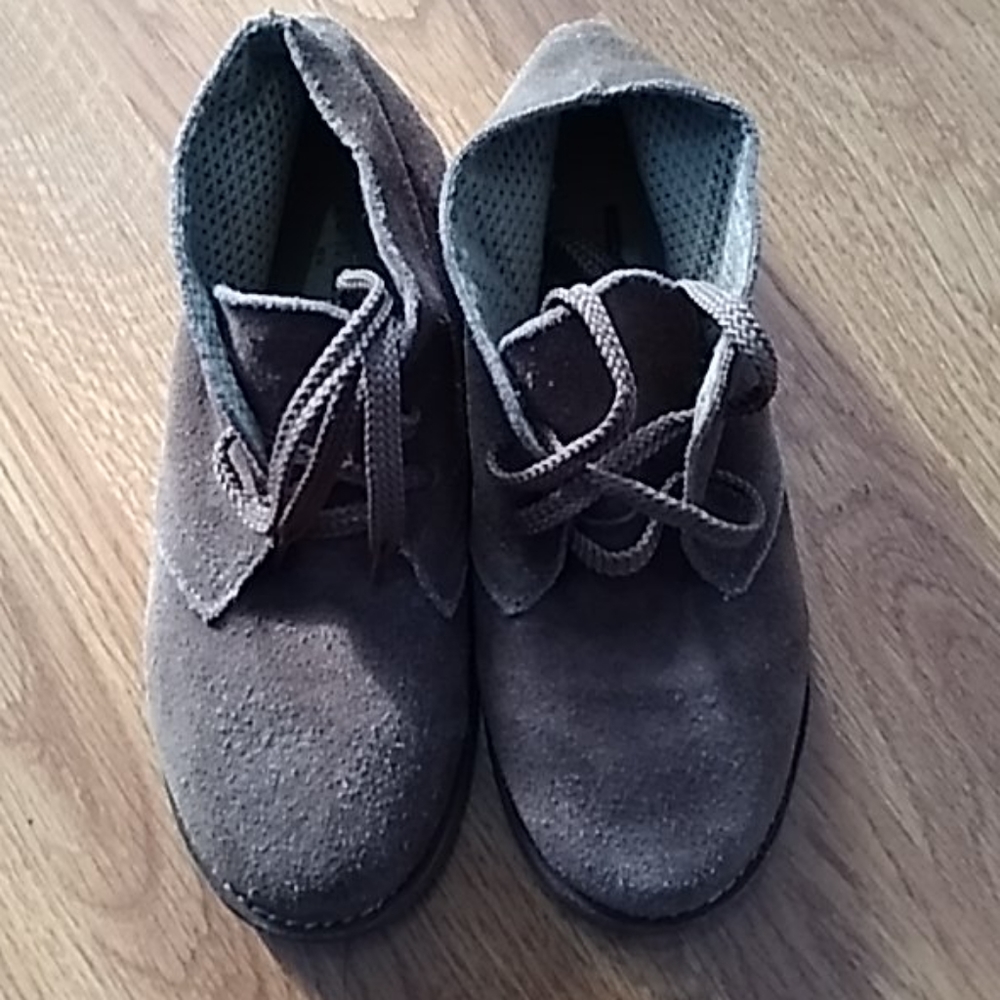 Creweuts leather comfortable color tan